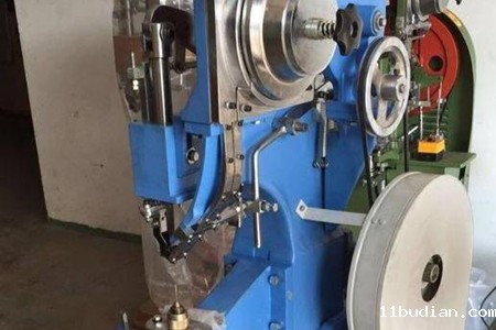 购买气液增压铆钉机时主要看哪些方面?