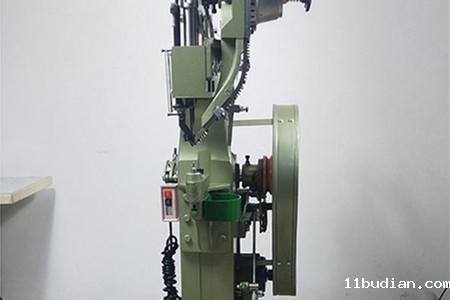 买一台铆钉机需要花多少钱?