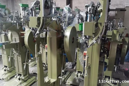 铆钉机多少钱一台?