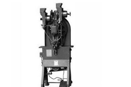 2022年铆钉机厂家直供价格