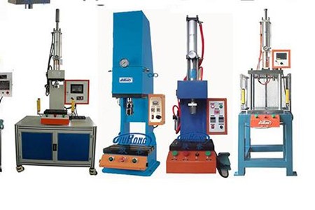 增压缸与气液增压铆钉机连接处漏油怎么处理?