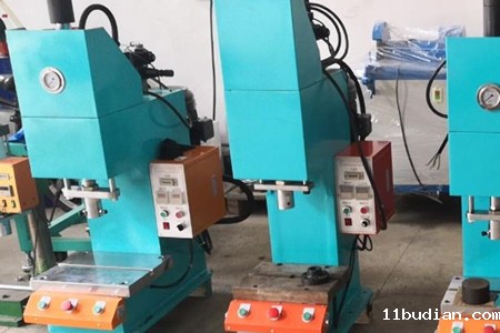 如何判断一家自动铆钉机厂家实力强不强?